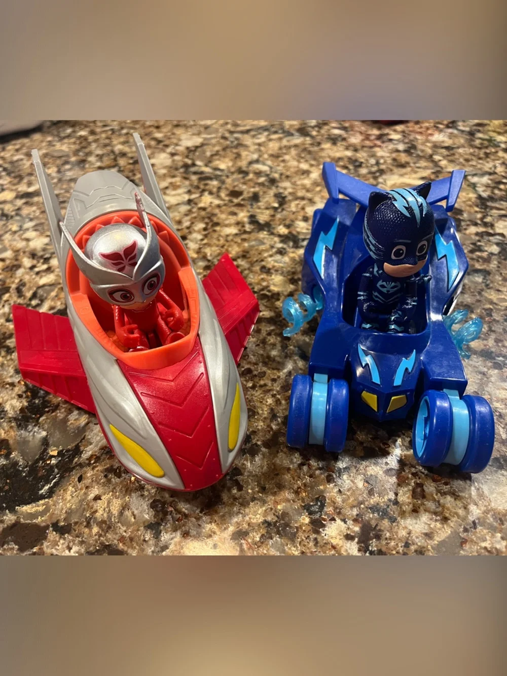 Pj masks owlet and catboy figures and vehicles